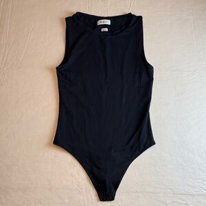 Babaton Women's Black Crewneck Sleeveless Stretch Thong Bodysuit Size M